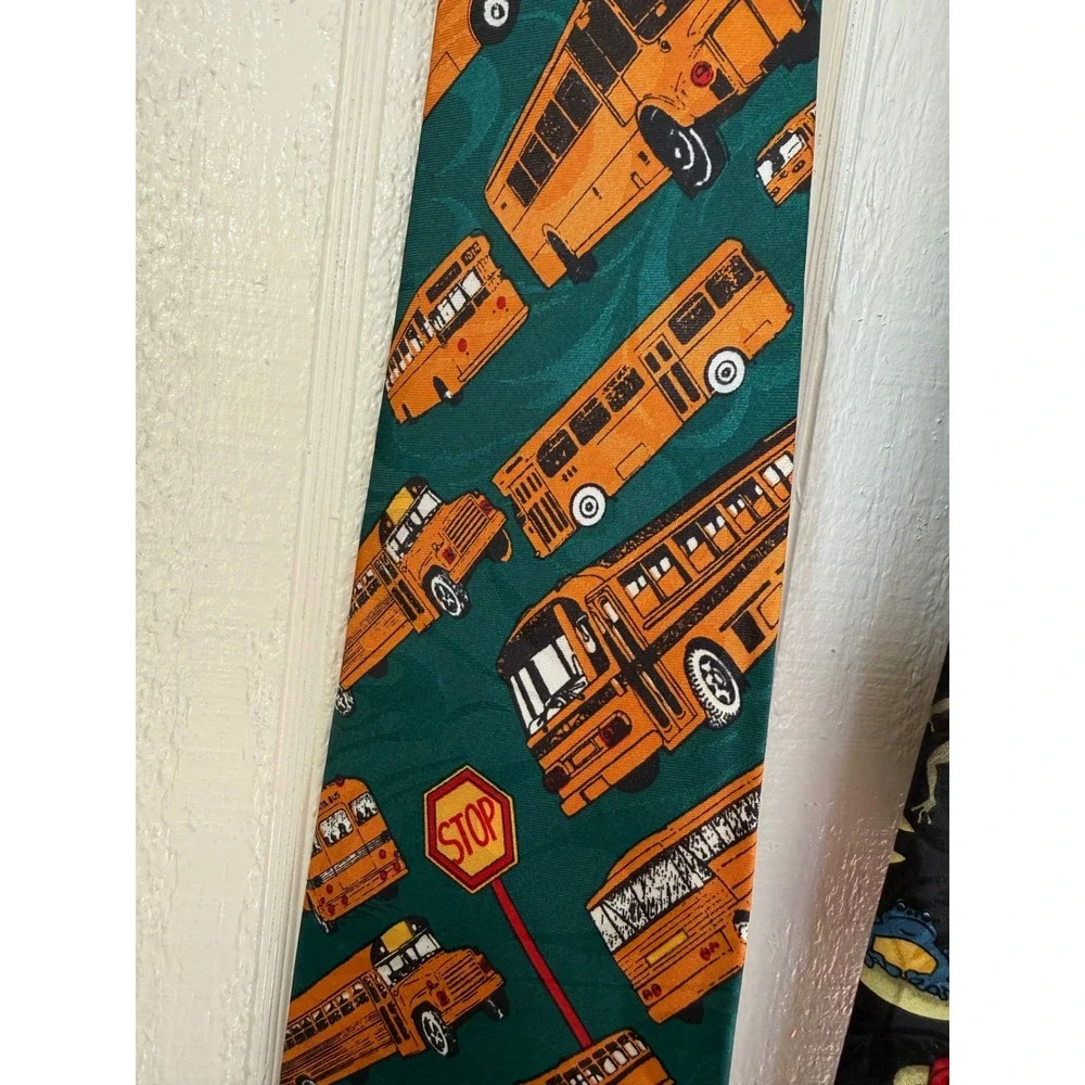 Lot of 3 Vintage Novelty Ties Nicole Miller Nabisco Frogs School Bus Silk Retro - Picture 9 of 9